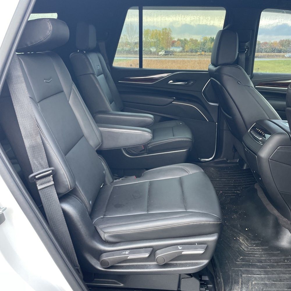 2022 Cadillac Escalade Luxury