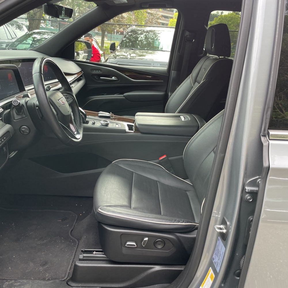2023 Cadillac Escalade Premium Luxury