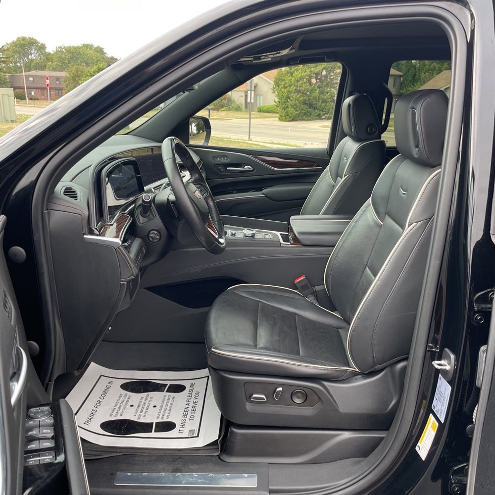 2023 Cadillac Escalade Premium Luxury
