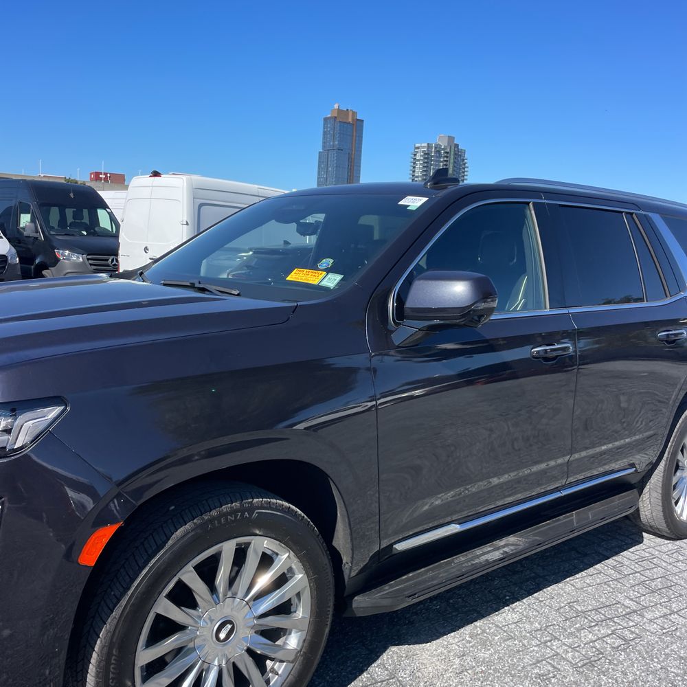 2022 Cadillac Escalade Premium Luxury