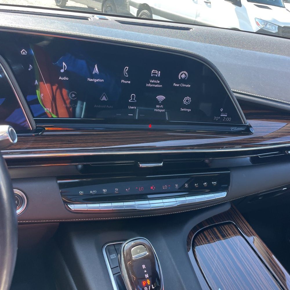 2022 Cadillac Escalade Premium Luxury