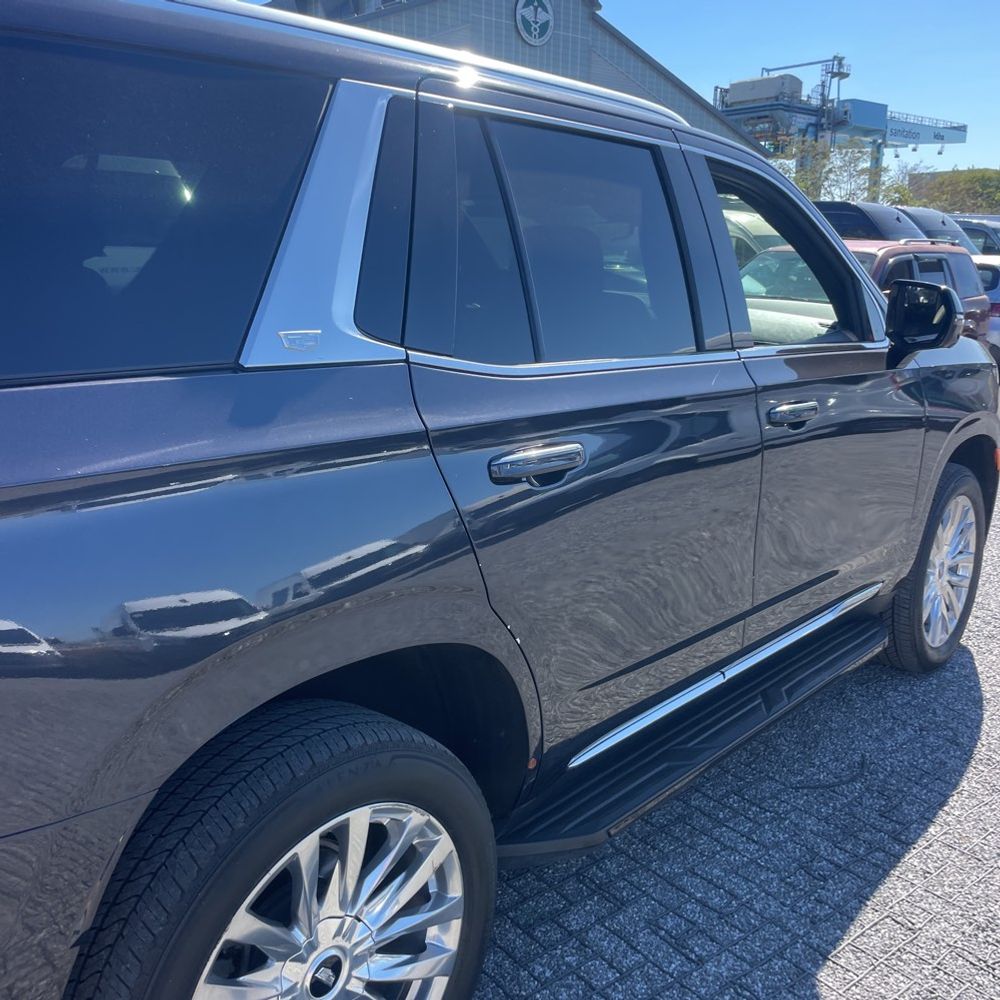 2022 Cadillac Escalade Premium Luxury