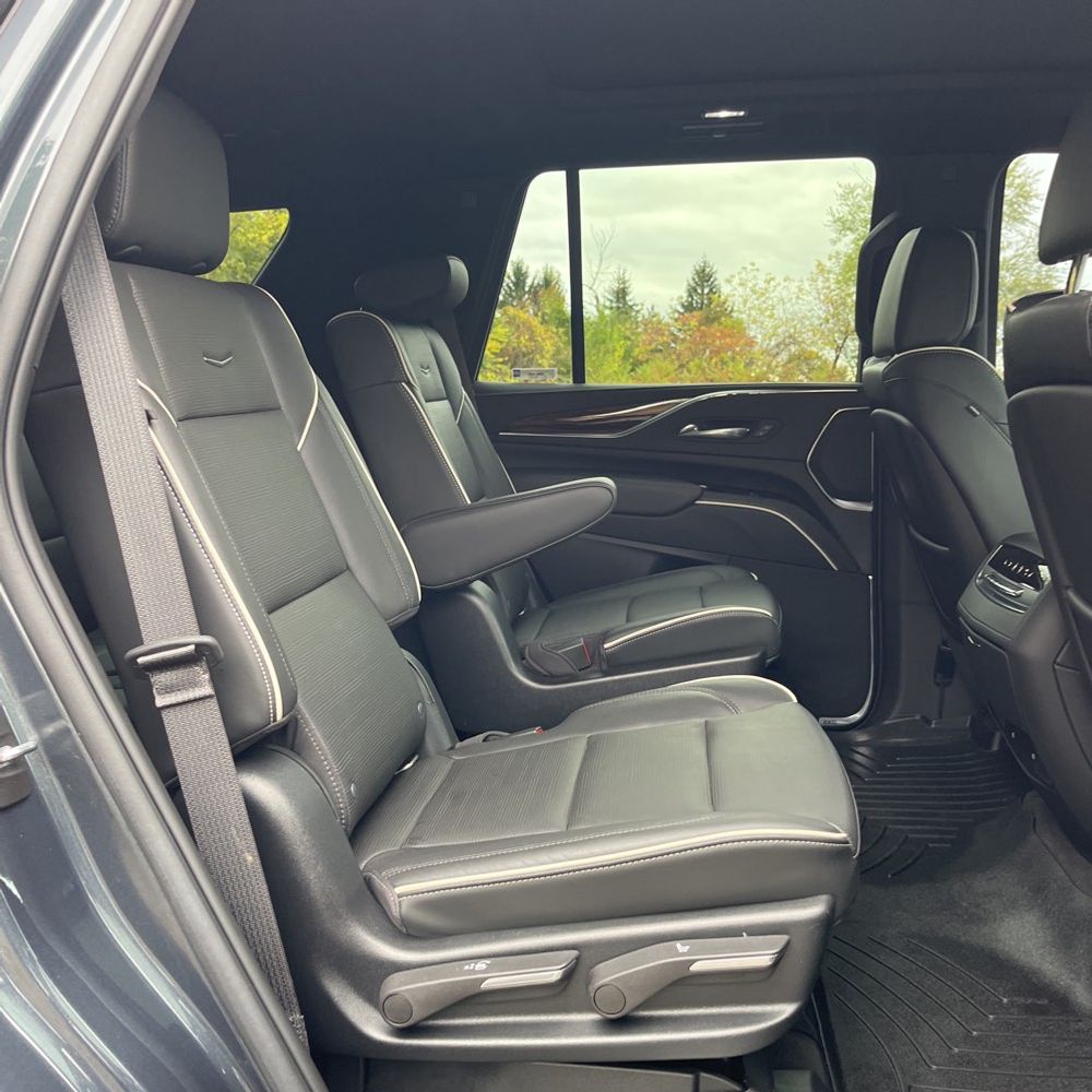 2022 Cadillac Escalade Premium Luxury