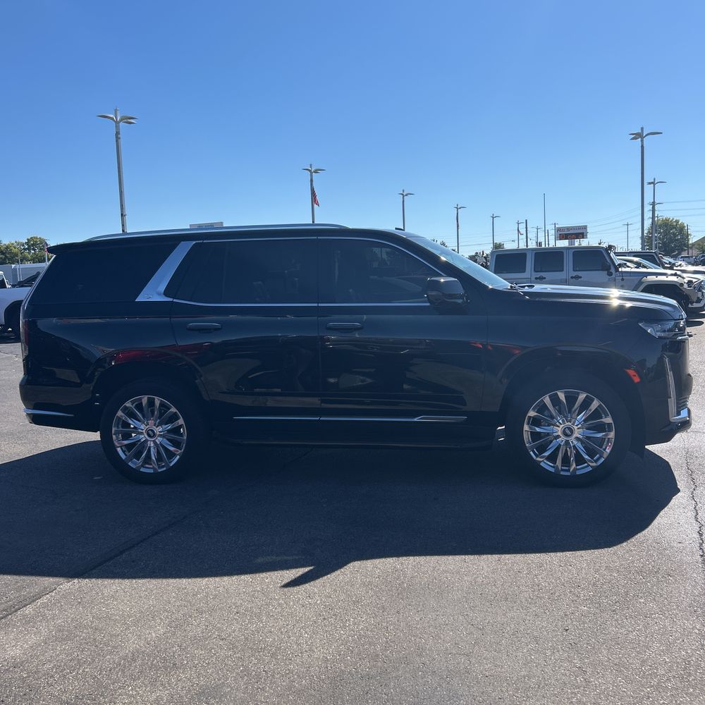 2023 Cadillac Escalade Premium Luxury