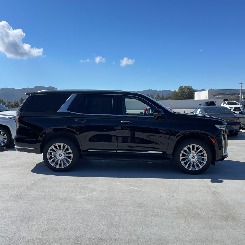 2022 Cadillac Escalade Premium Luxury