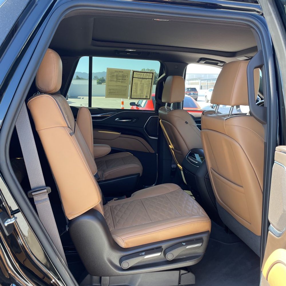 2022 Cadillac Escalade Premium Luxury