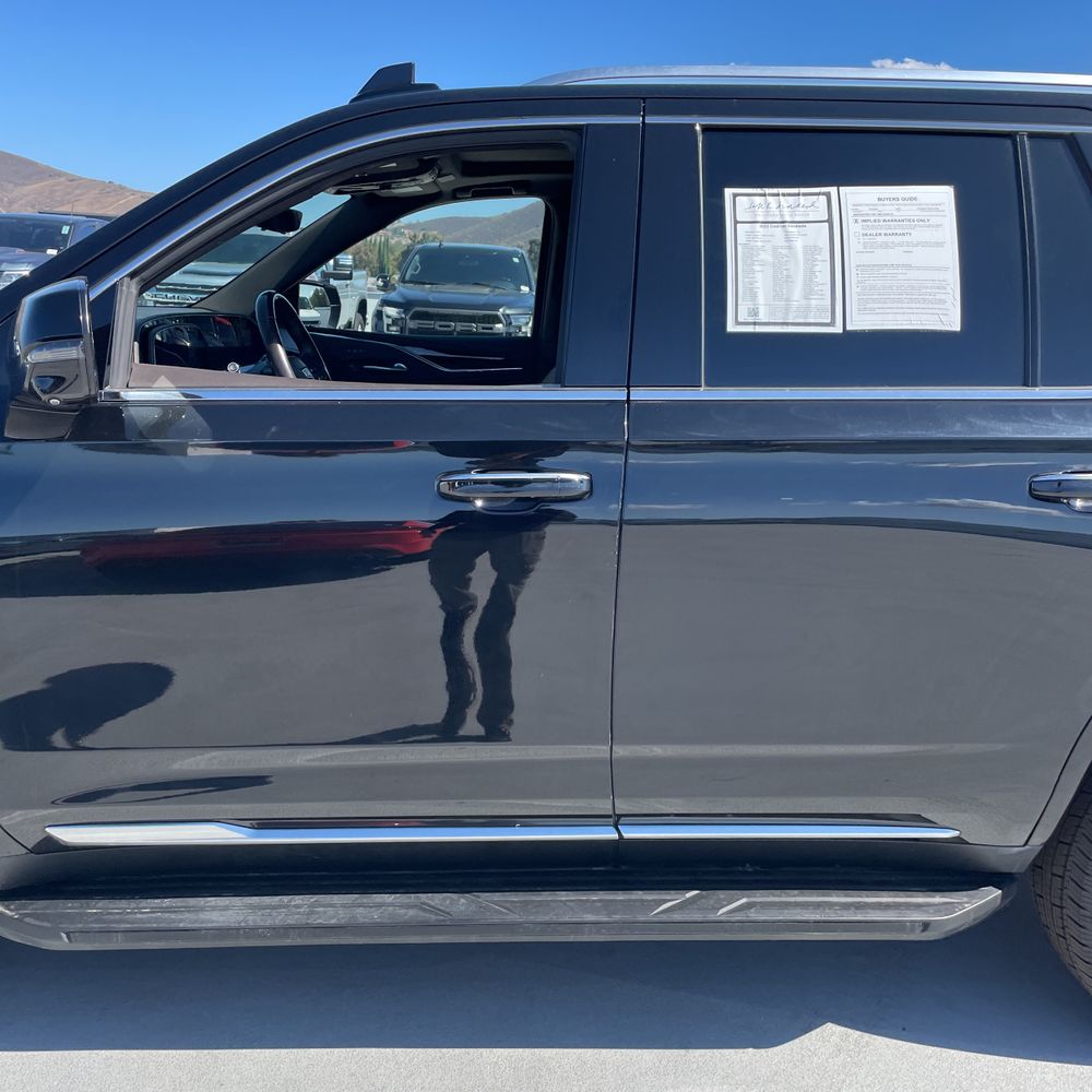 2022 Cadillac Escalade Premium Luxury