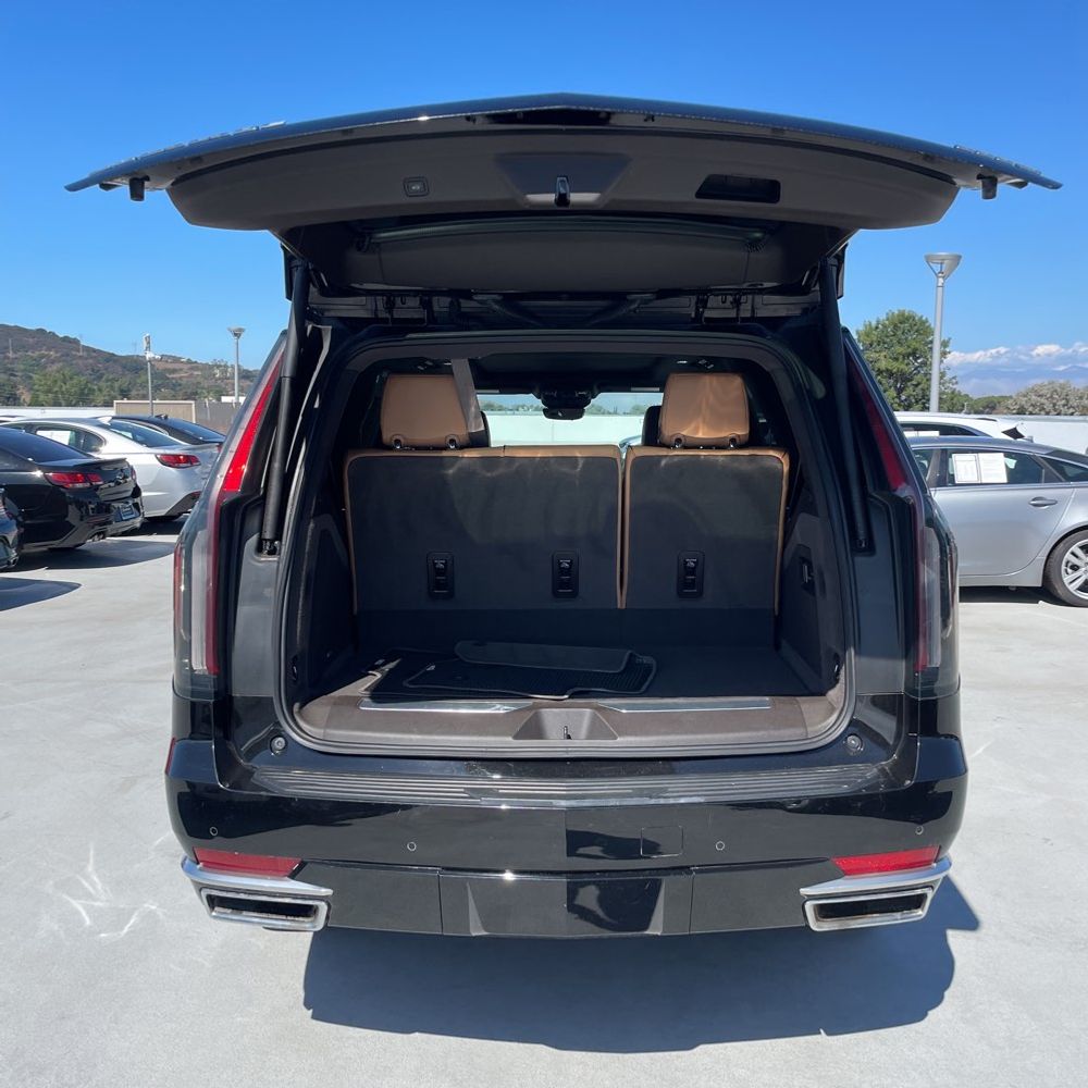 2022 Cadillac Escalade Premium Luxury