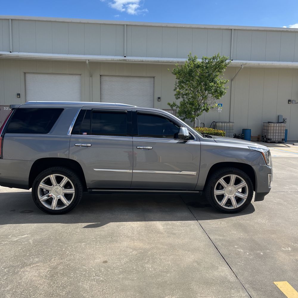 2018 Cadillac Escalade Premium Luxury