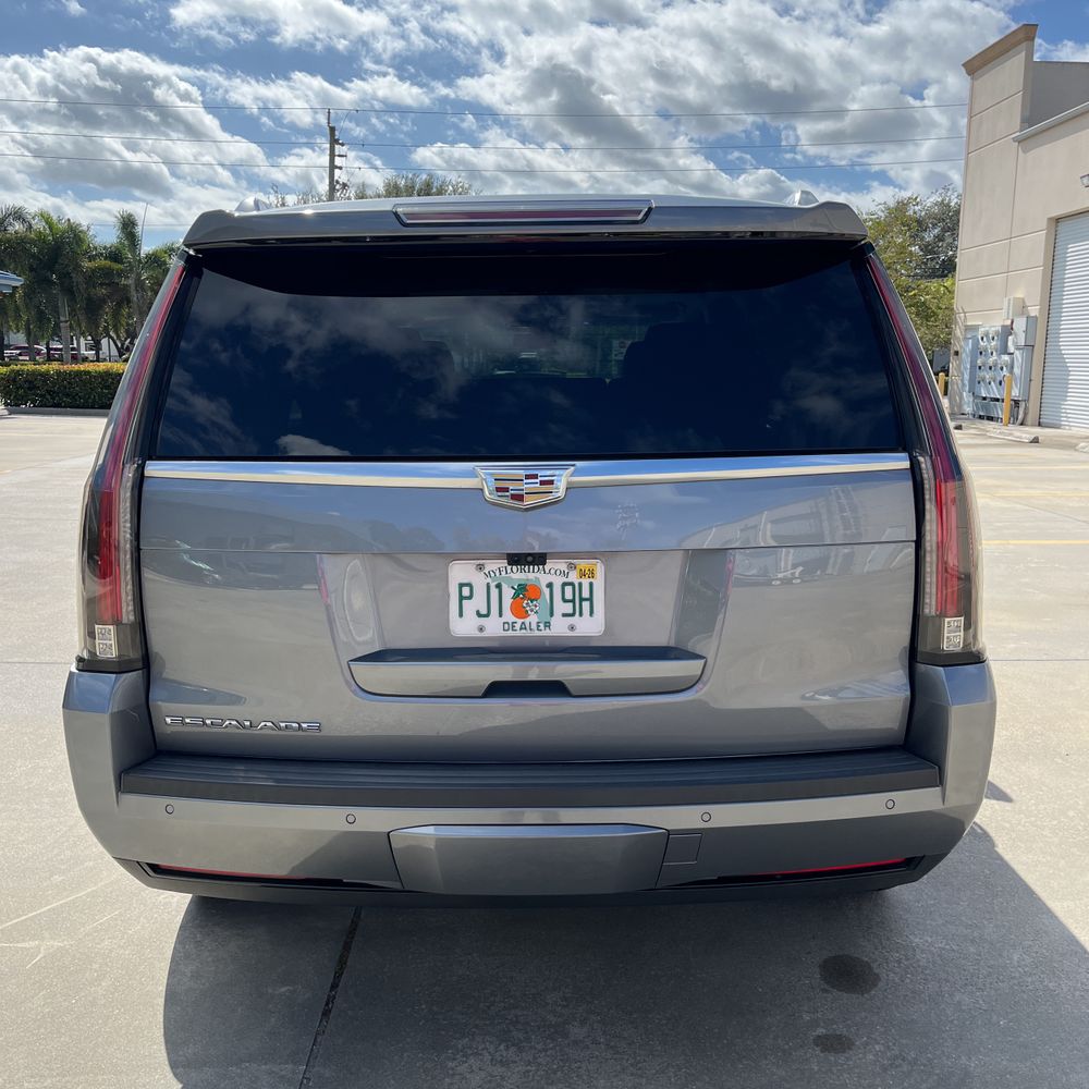 2018 Cadillac Escalade Premium Luxury