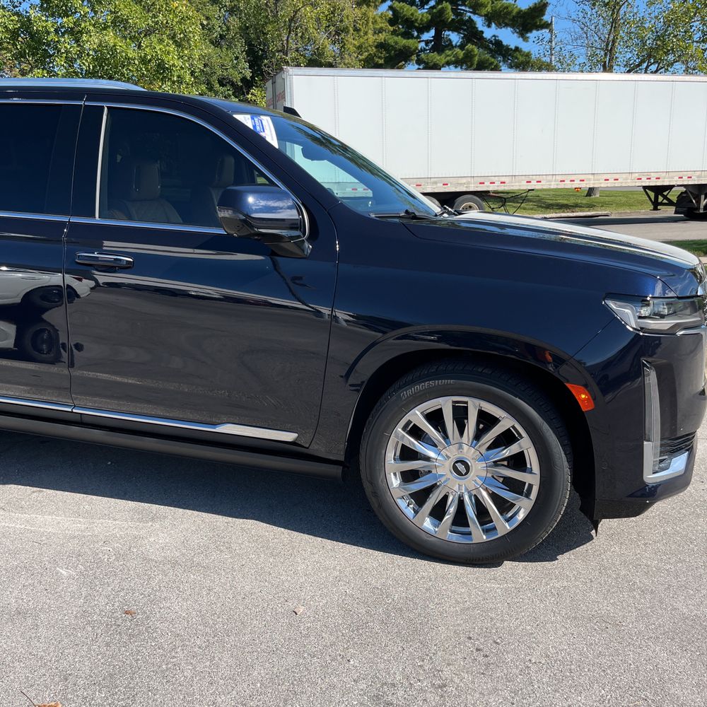 2023 Cadillac Escalade Premium Luxury