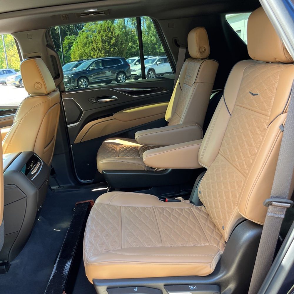 2023 Cadillac Escalade Premium Luxury