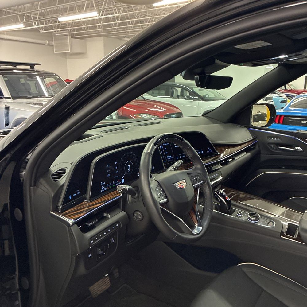2023 Cadillac Escalade Premium Luxury