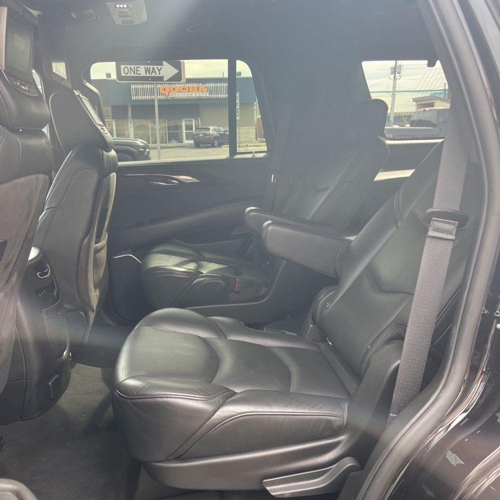 2019 Cadillac Escalade Platinum