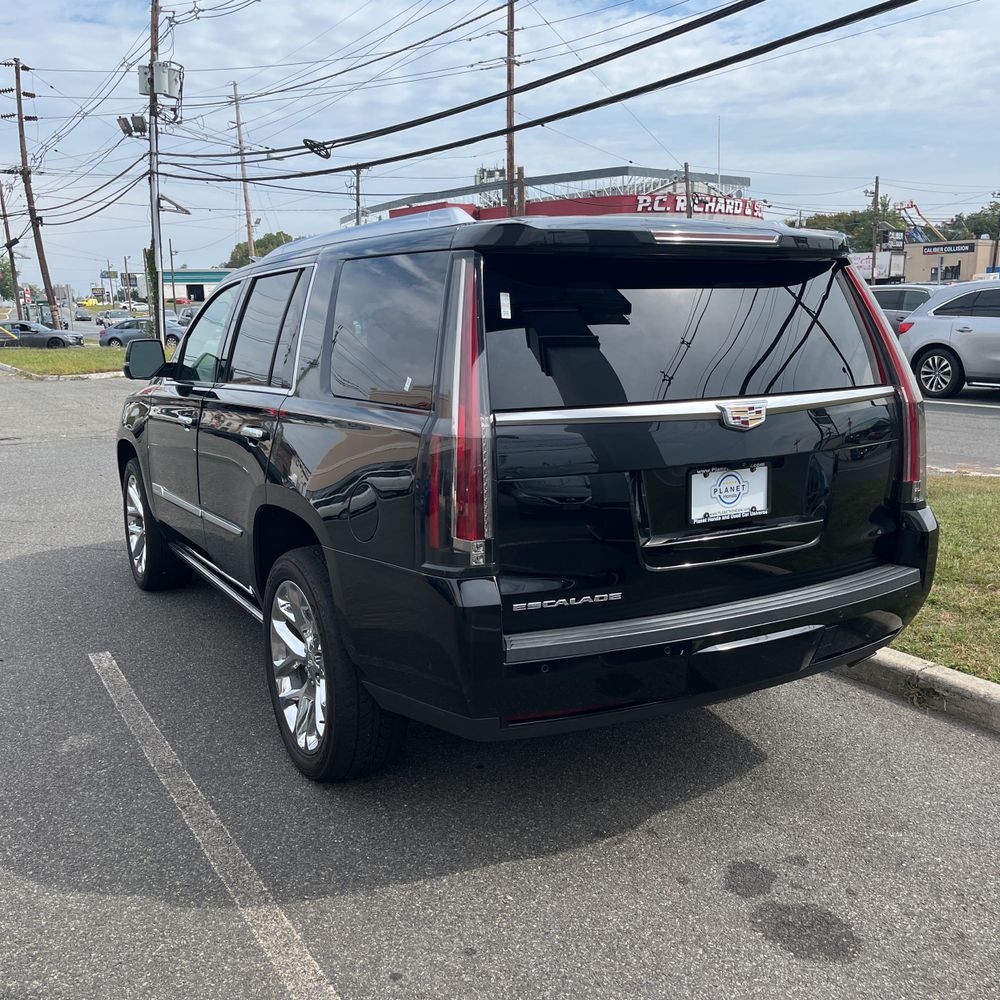 2019 Cadillac Escalade Platinum
