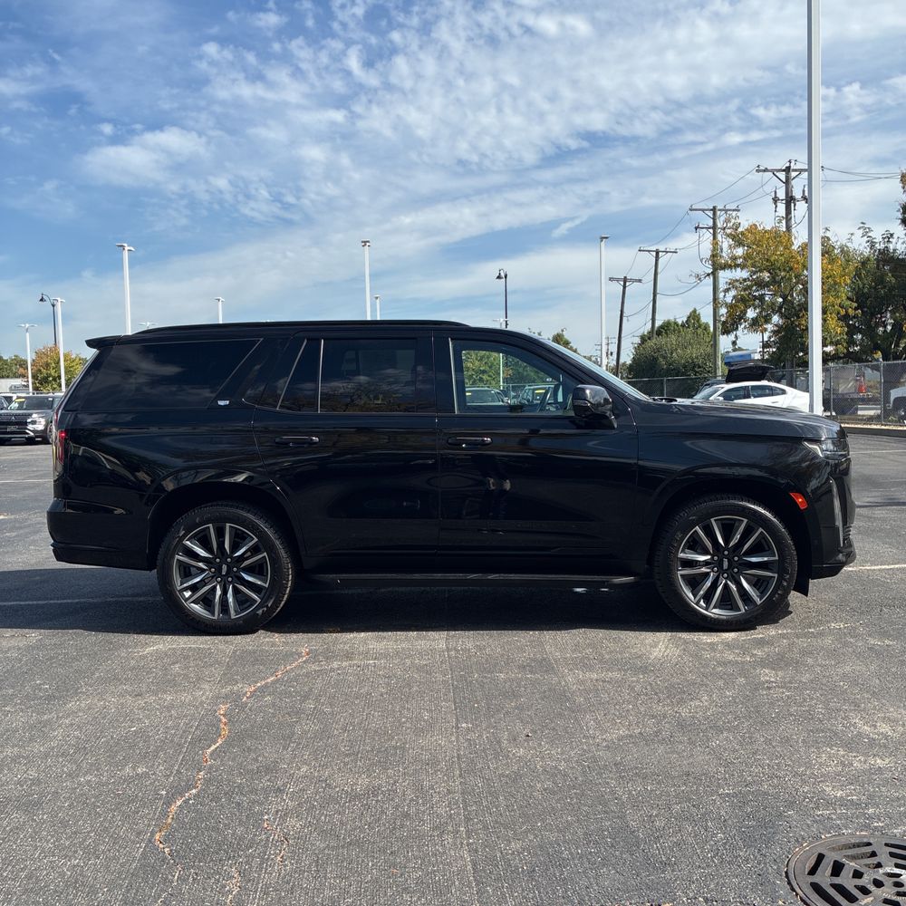 2023 Cadillac Escalade Sport