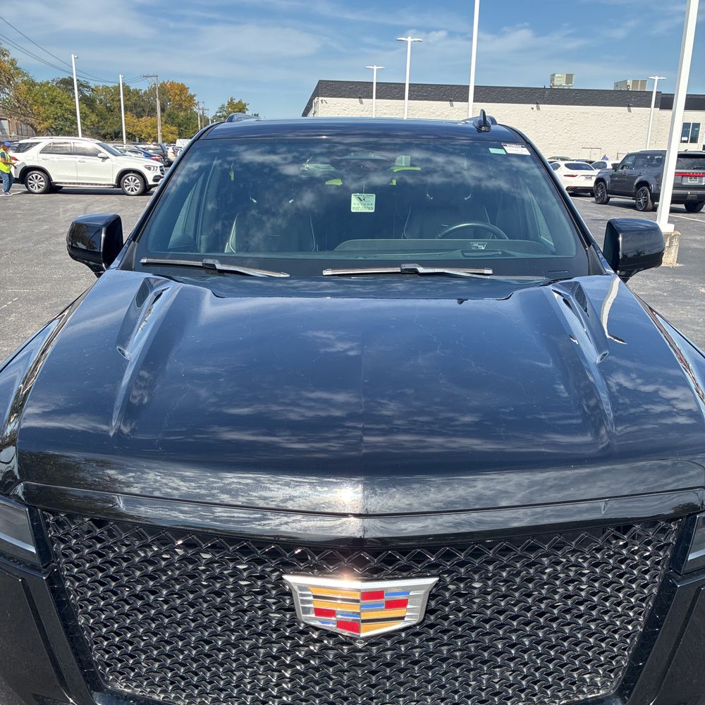 2023 Cadillac Escalade Sport