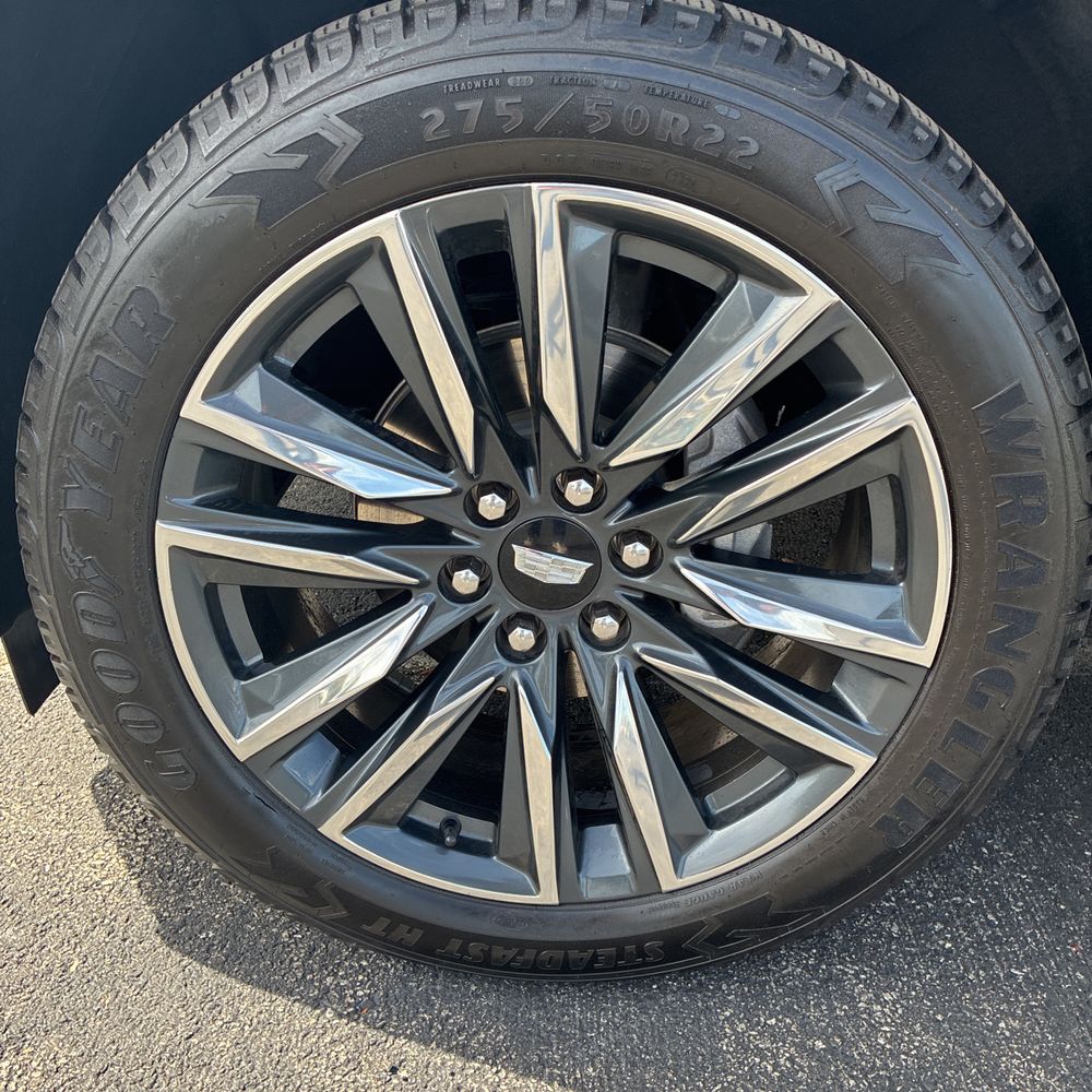 2023 Cadillac Escalade Sport