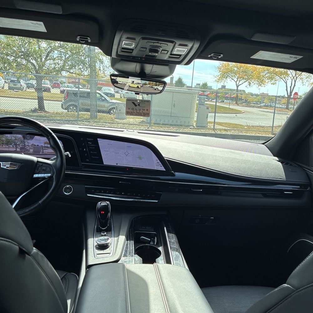 2023 Cadillac Escalade Sport