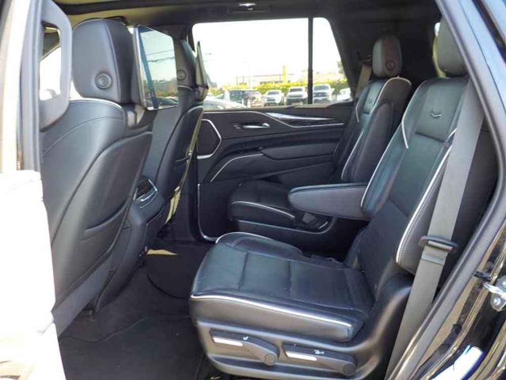 2023 Cadillac Escalade 4WD Sport