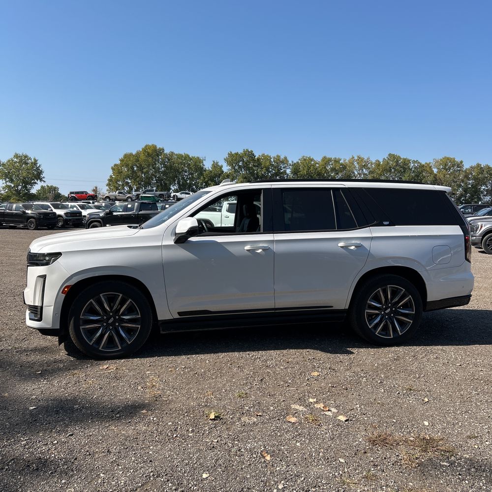 2024 Cadillac Escalade Sport