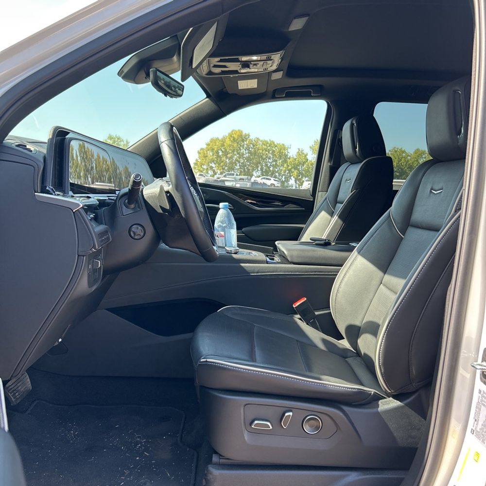 2024 Cadillac Escalade Sport