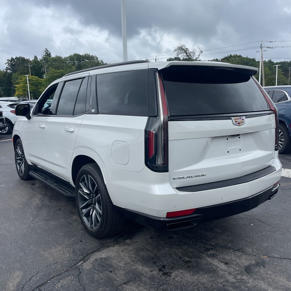 2021 Cadillac Escalade Sport