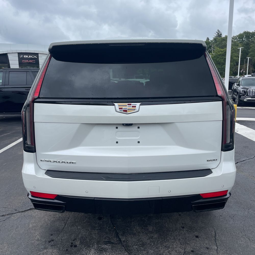 2021 Cadillac Escalade Sport