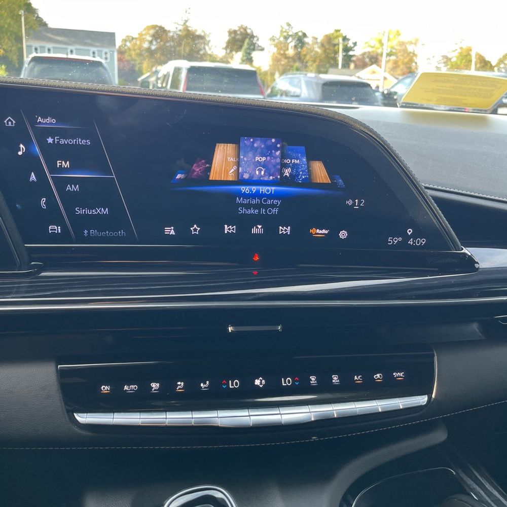 2022 Cadillac Escalade Sport