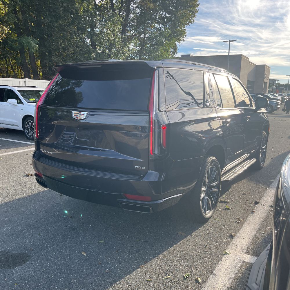 2022 Cadillac Escalade Sport