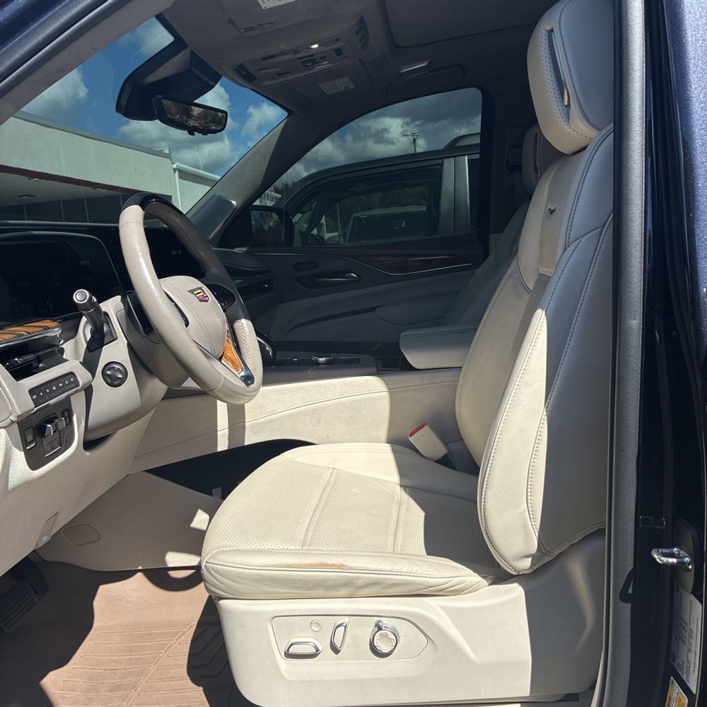 2023 Cadillac Escalade Sport Platinum
