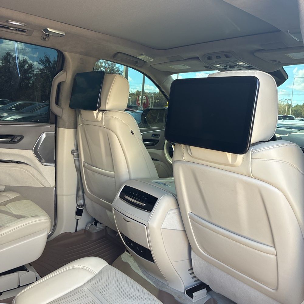 2023 Cadillac Escalade Sport Platinum