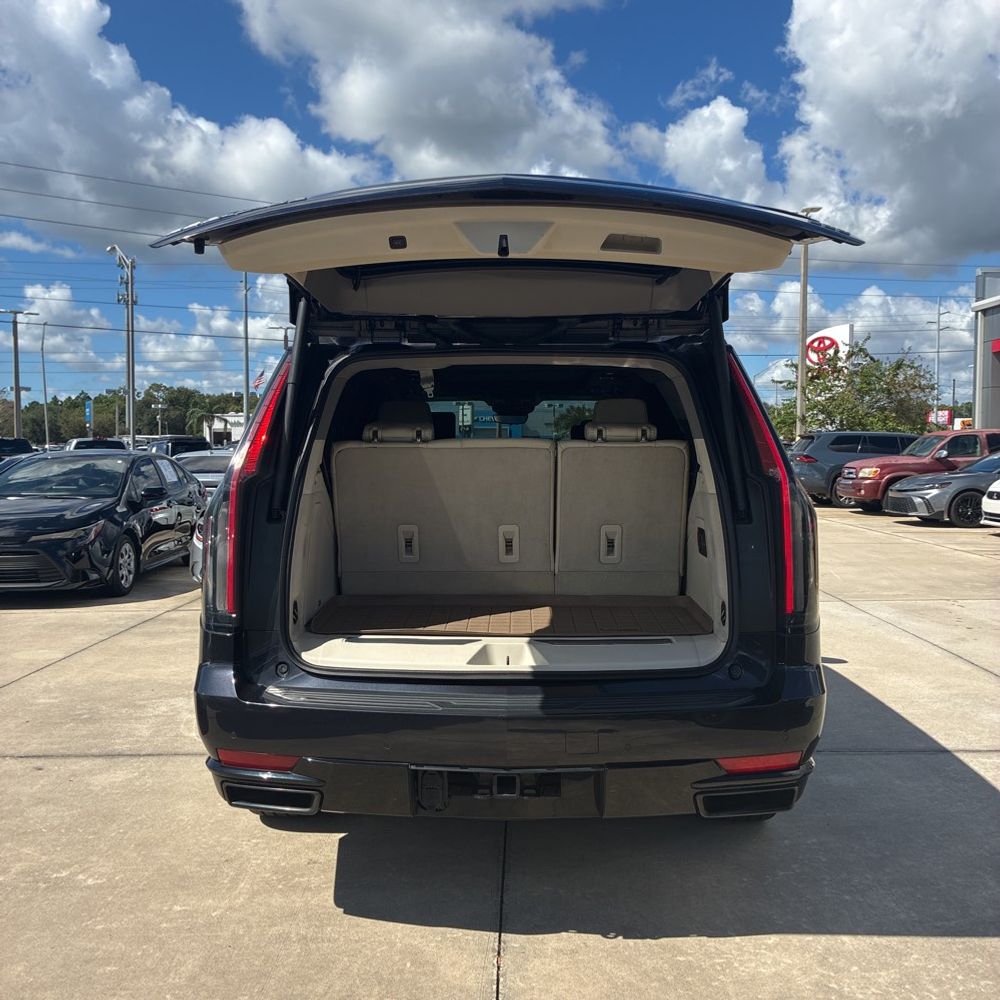 2023 Cadillac Escalade Sport Platinum