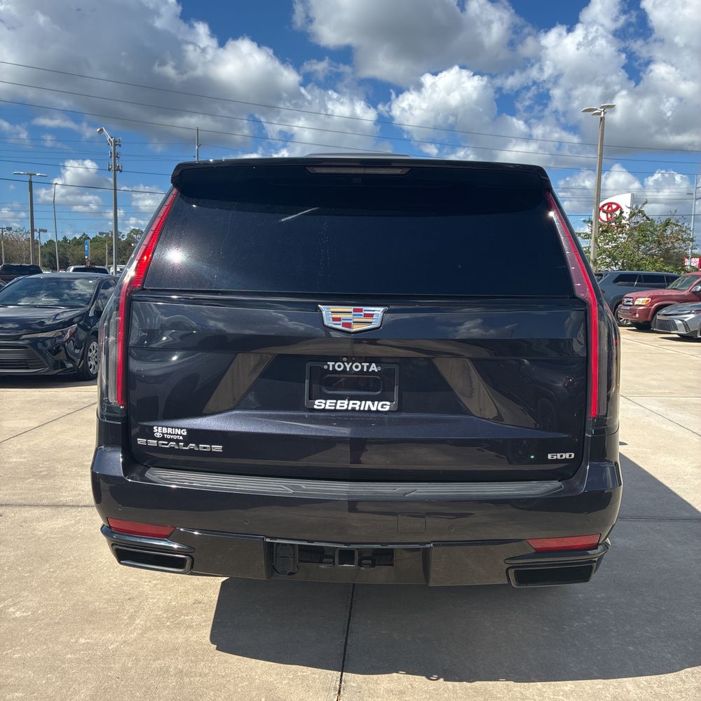 2023 Cadillac Escalade Sport Platinum