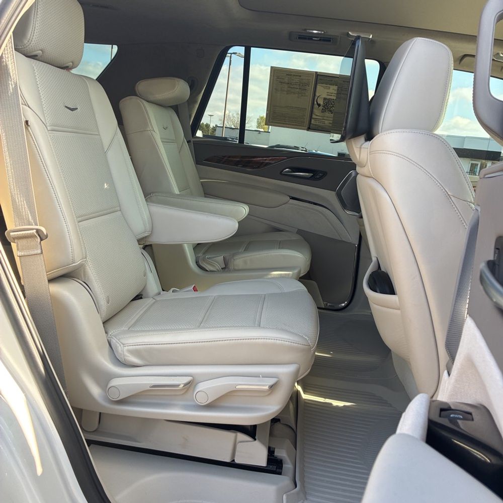 2024 Cadillac Escalade Sport Platinum