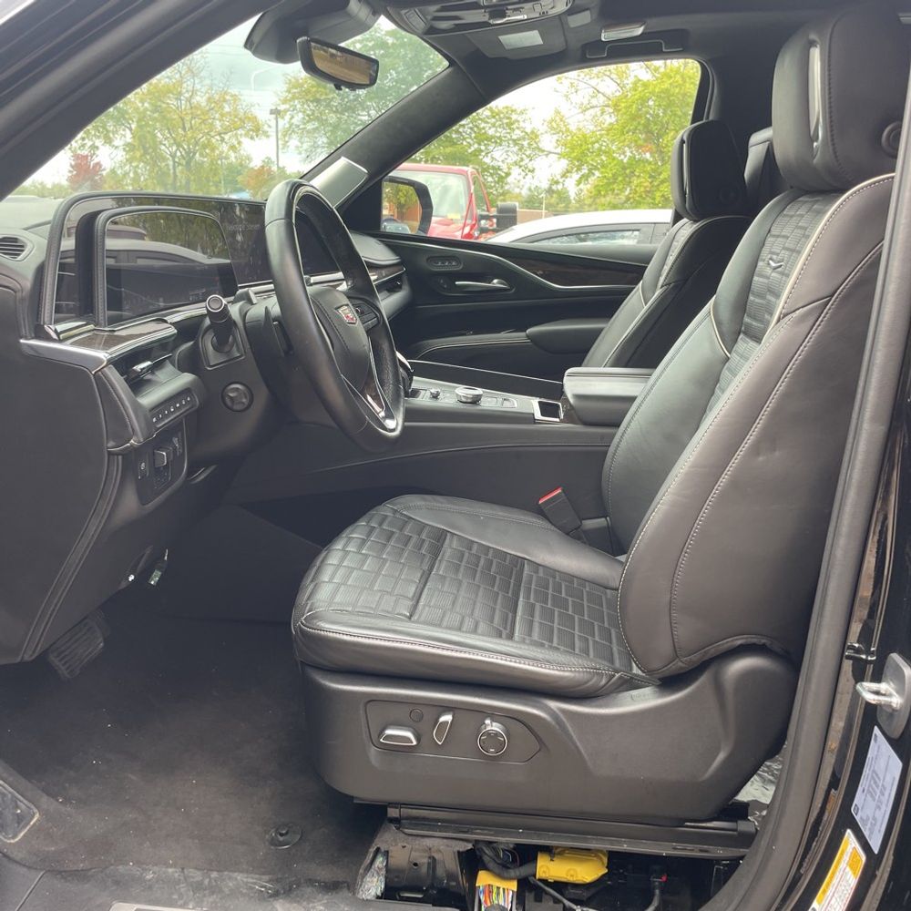 2023 Cadillac Escalade Sport Platinum