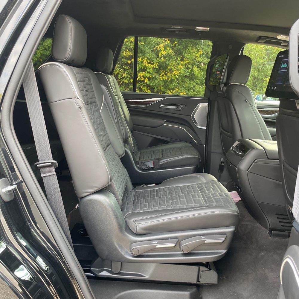 2023 Cadillac Escalade Sport Platinum
