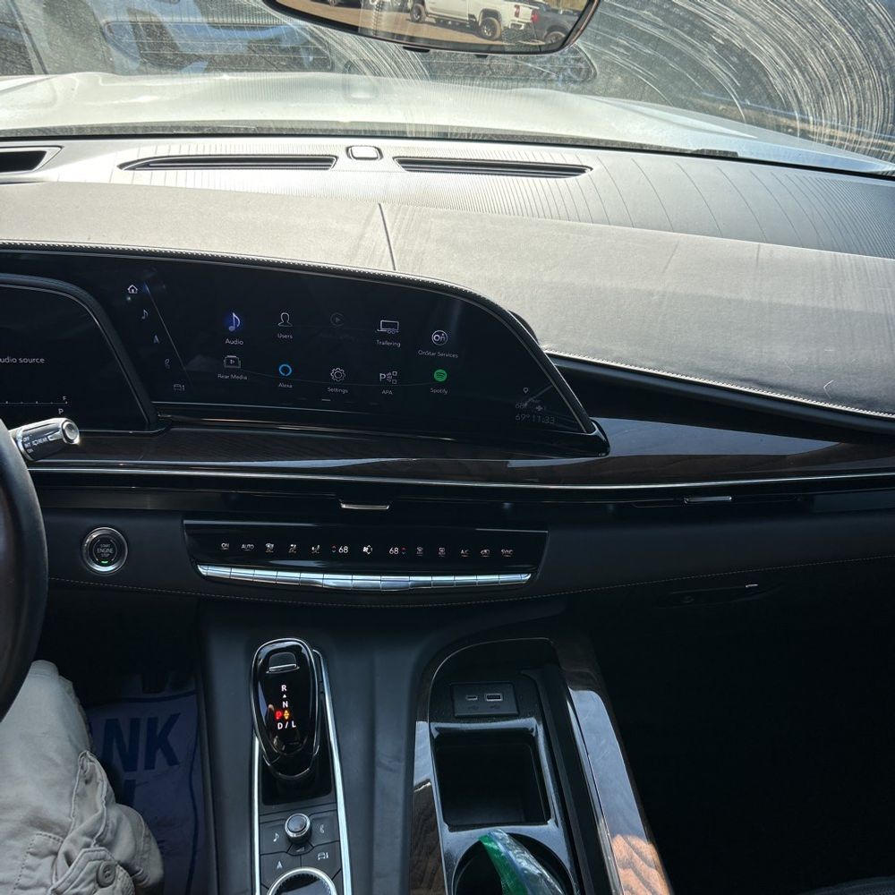 2023 Cadillac Escalade Sport Platinum