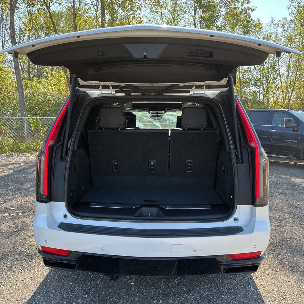 2023 Cadillac Escalade Sport Platinum