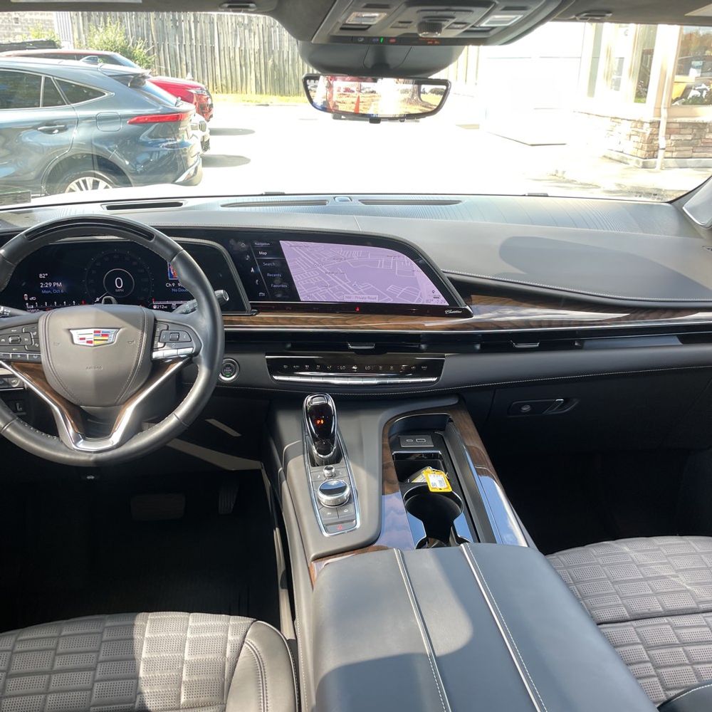 2024 Cadillac Escalade Sport Platinum