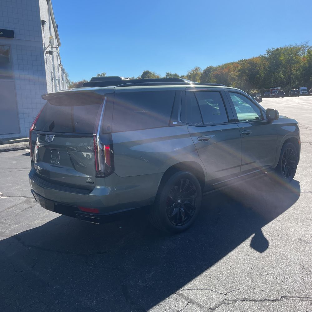 2024 Cadillac Escalade Sport Platinum