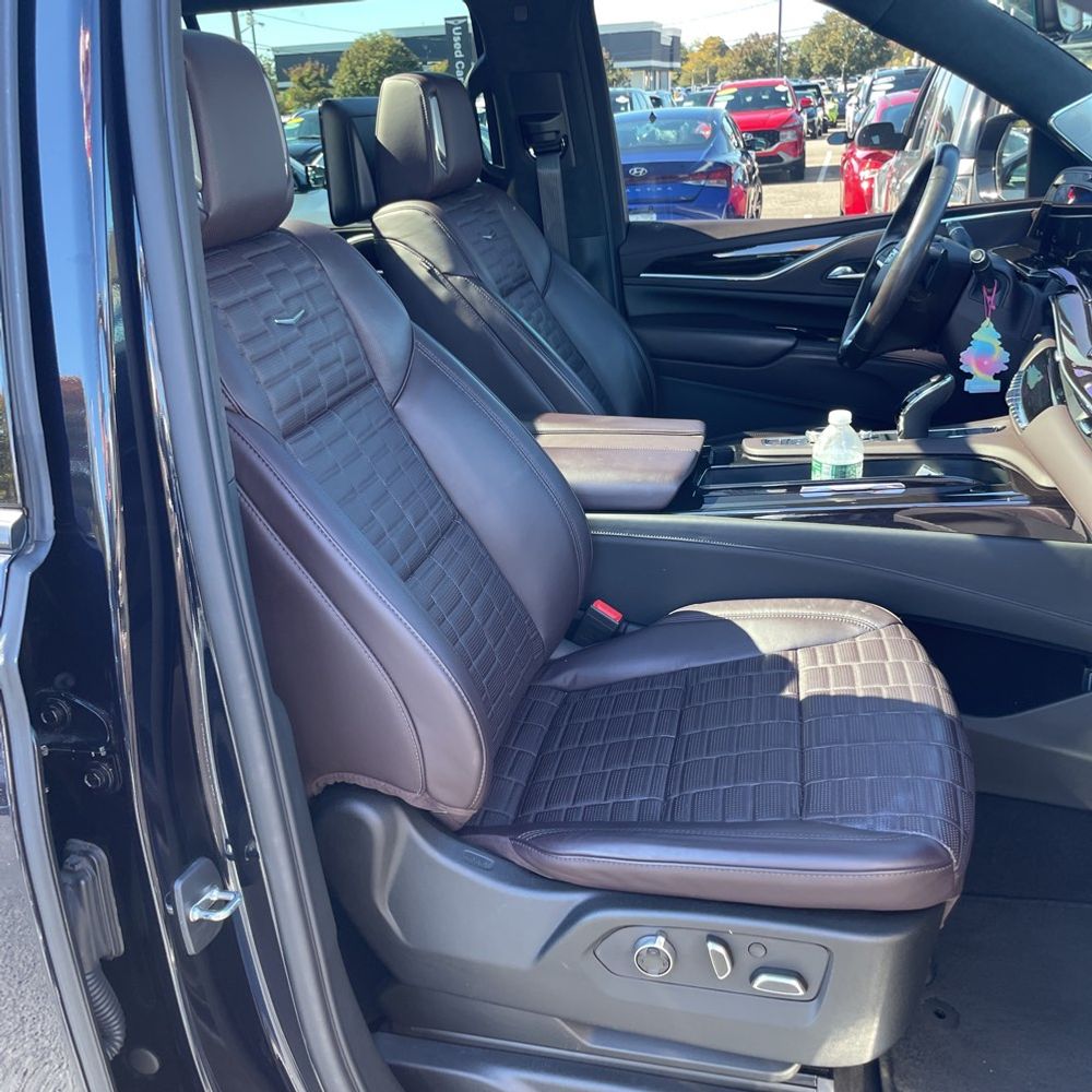 2022 Cadillac Escalade Sport Platinum