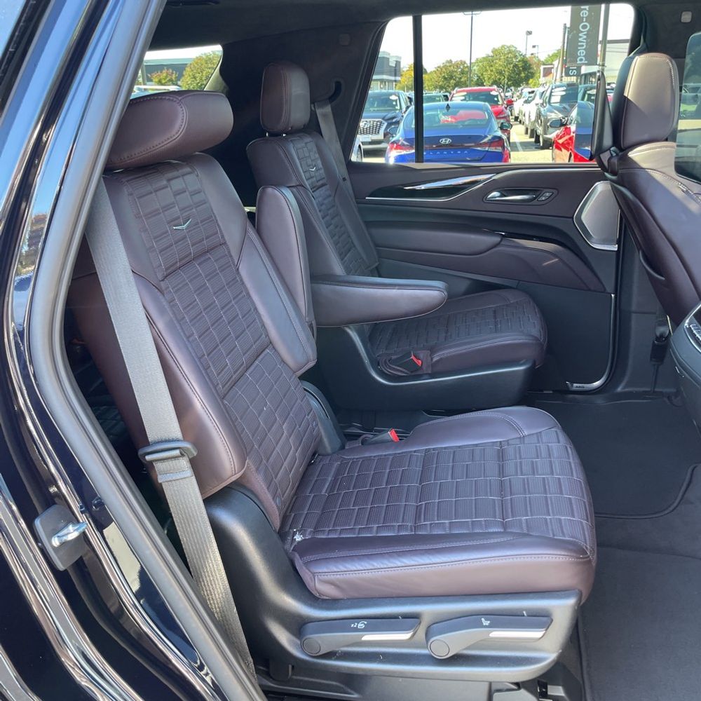 2022 Cadillac Escalade Sport Platinum