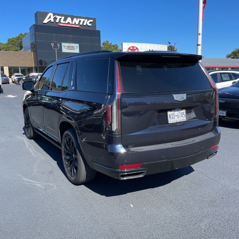 2022 Cadillac Escalade Sport Platinum