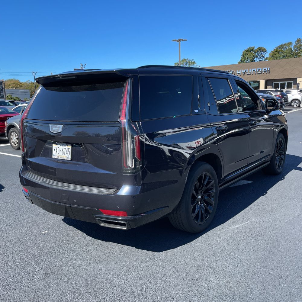 2022 Cadillac Escalade Sport Platinum