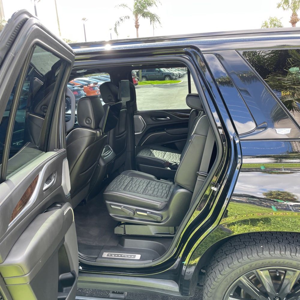 2022 Cadillac Escalade Sport Platinum
