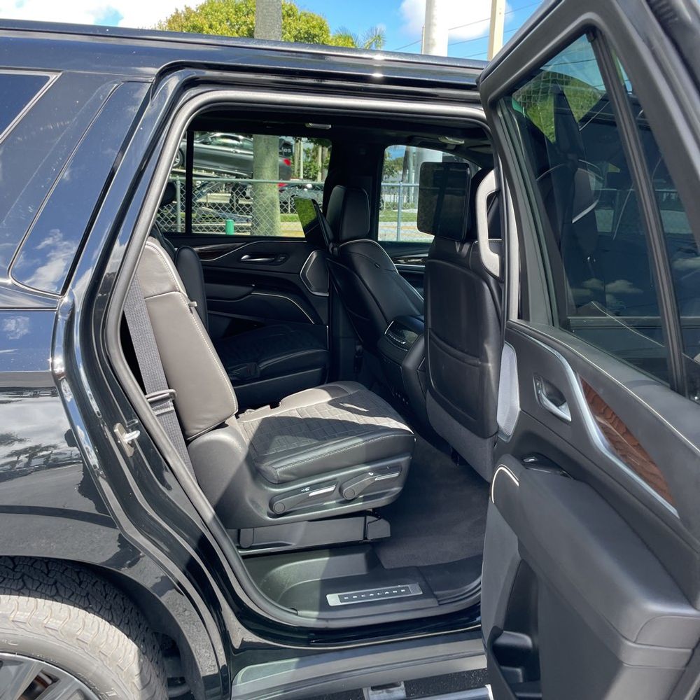 2022 Cadillac Escalade Sport Platinum