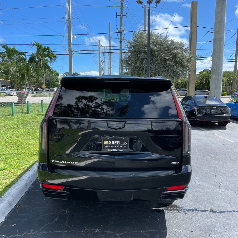 2022 Cadillac Escalade Sport Platinum