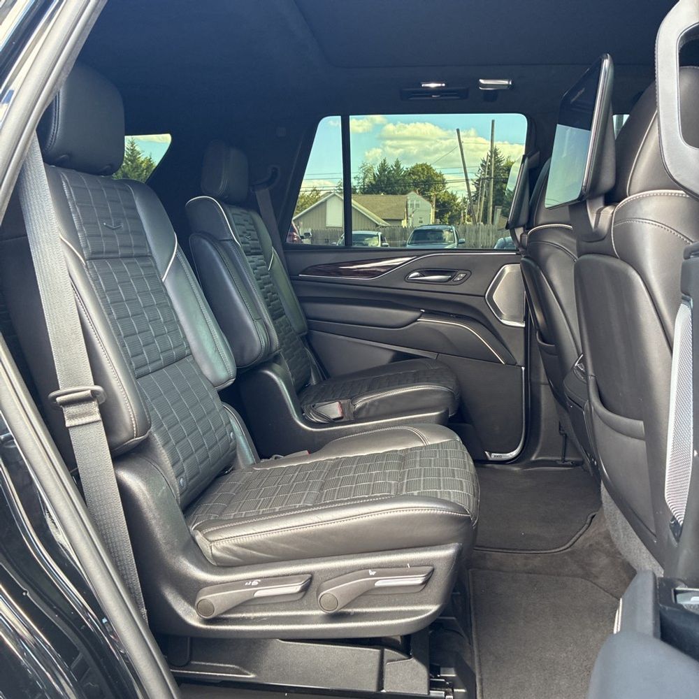 2022 Cadillac Escalade Sport Platinum