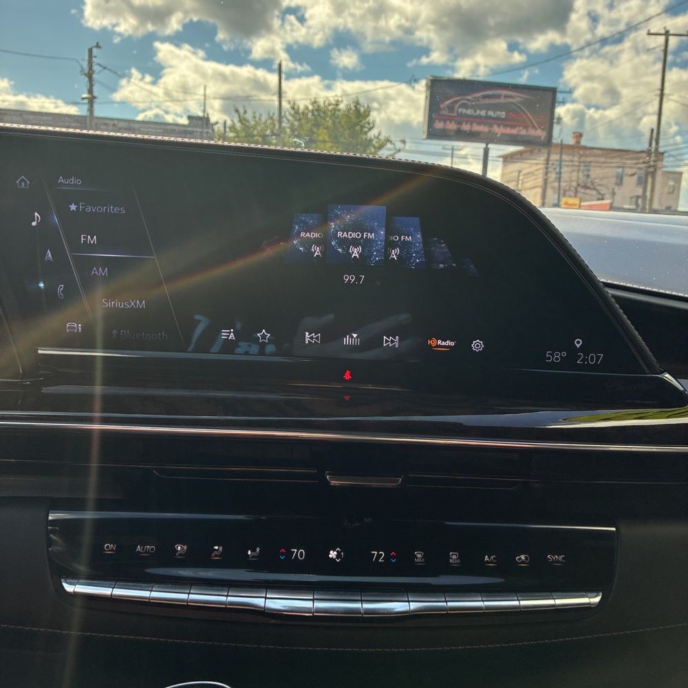 2022 Cadillac Escalade Sport Platinum